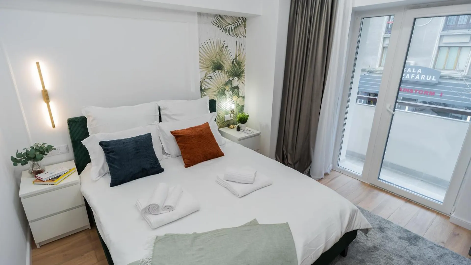בוקרשט Urban Pearl - Old Town - Unique 4Br/3Ba Apartment