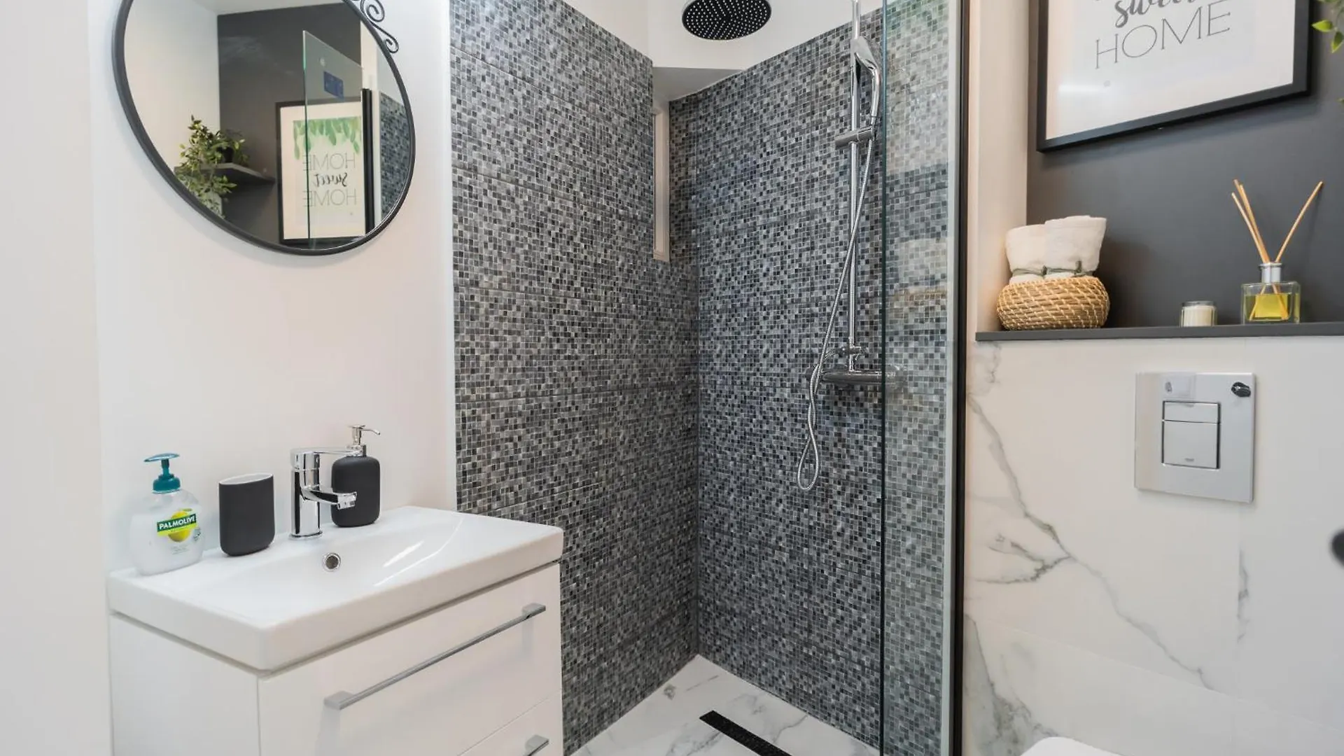 בוקרשט Urban Pearl - Old Town - Unique 4Br/3Ba Apartment