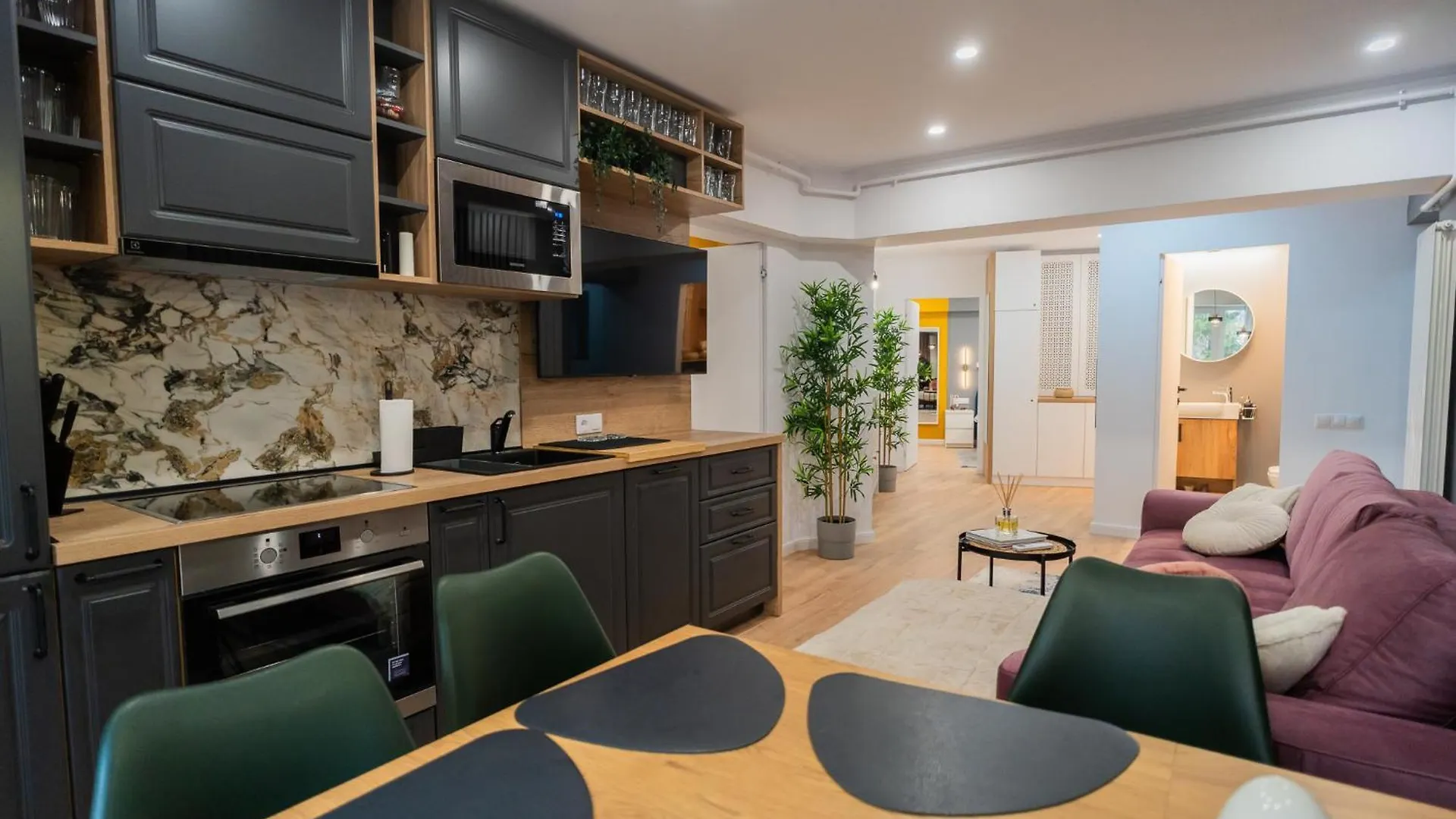 Urban Pearl - Old Town - Unique 4Br/3Ba Apartment Bucharest