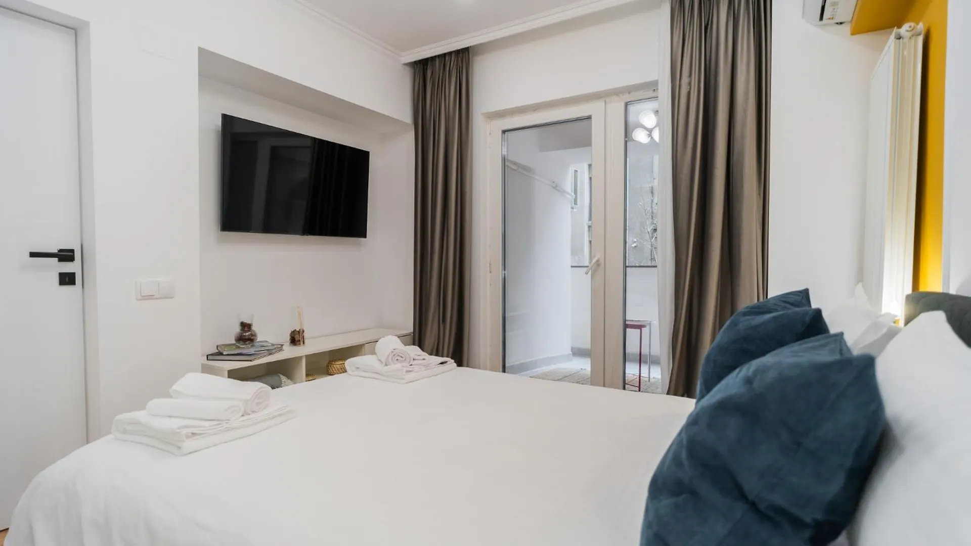 Urban Pearl - Old Town - Unique 4Br/3Ba Apartment Bucharest